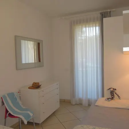 Apartment Charming Flat With Swimming Pool - Beahost *