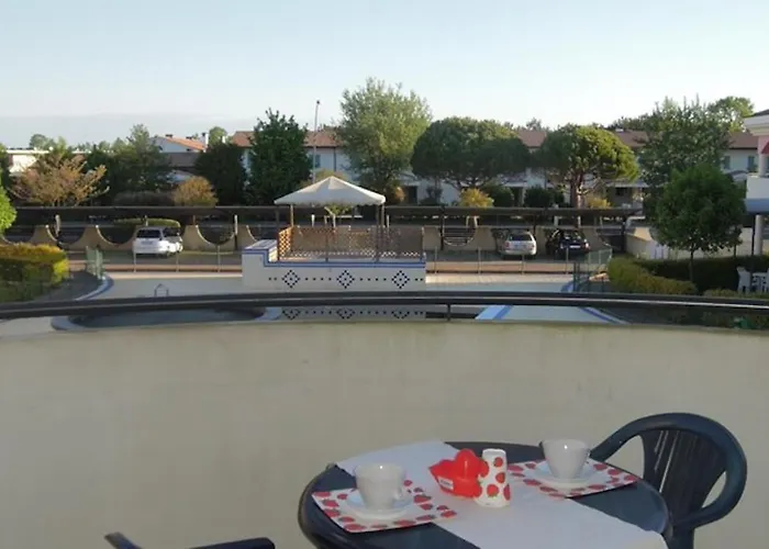 Charming Flat With Swimming Pool * Бибионе