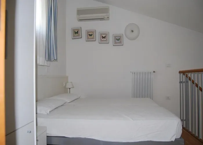 Charming Flat With Swimming Pool Апартаменты