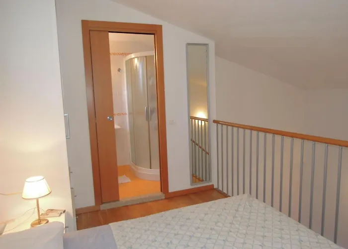 Charming Flat With Swimming Pool Бибионе