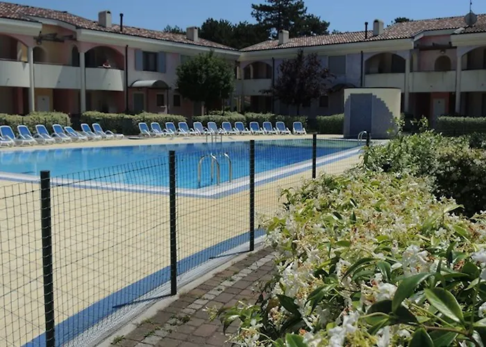 Charming Flat With Swimming Pool *