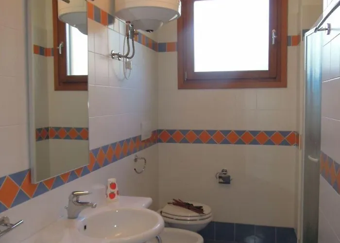 Апартаменты Charming Flat With Swimming Pool