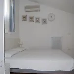 Charming Flat With Swimming Pool Apartmán