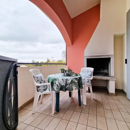 Charming Flat With Swimming Pool *