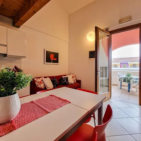 Charming Flat With Swimming Pool Διαμέρισμα Μπιμπιόνε
