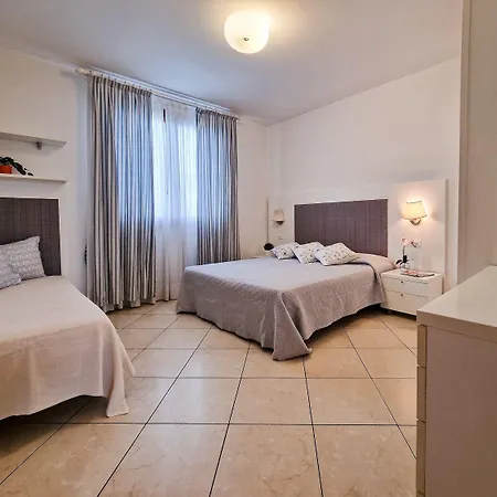 Charming Flat With Swimming Pool Διαμέρισμα Μπιμπιόνε