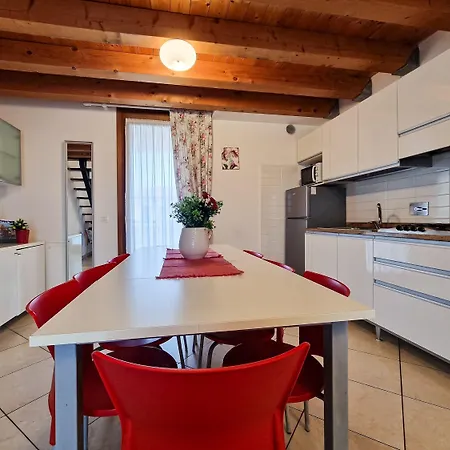 Charming Flat With Swimming Pool